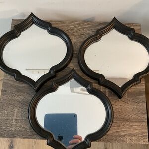 Elegant Black Wall Mirror Set